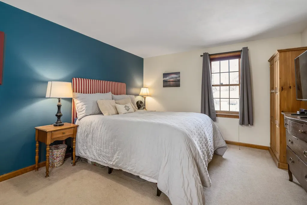 9 Montrose Drive Stratham NH 03885