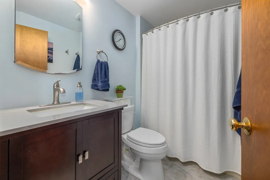 9 Montrose Drive Stratham NH 03885