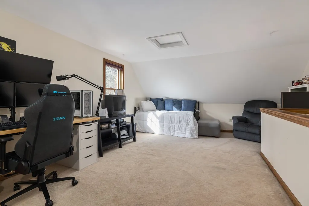9 Montrose Drive Stratham NH 03885