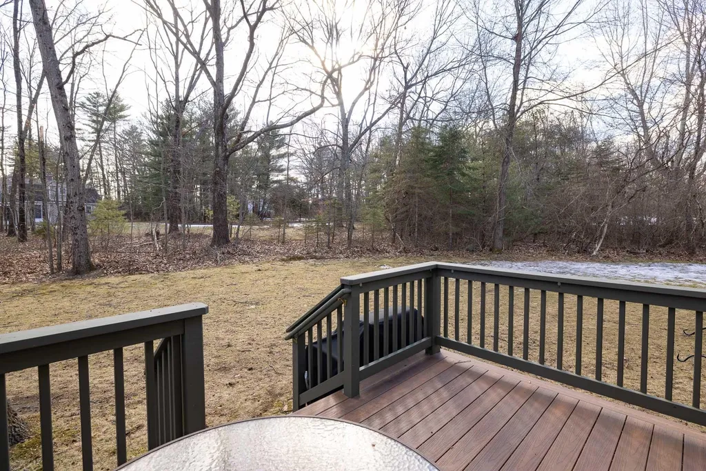 9 Montrose Drive Stratham NH 03885