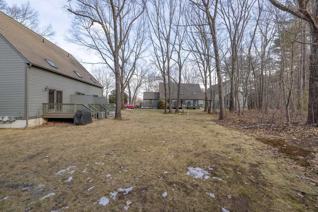9 Montrose Drive Stratham NH 03885