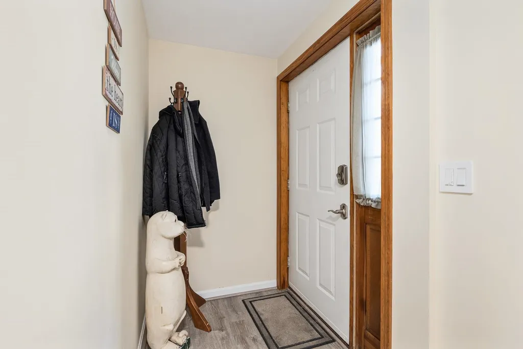 9 Montrose Drive Stratham NH 03885