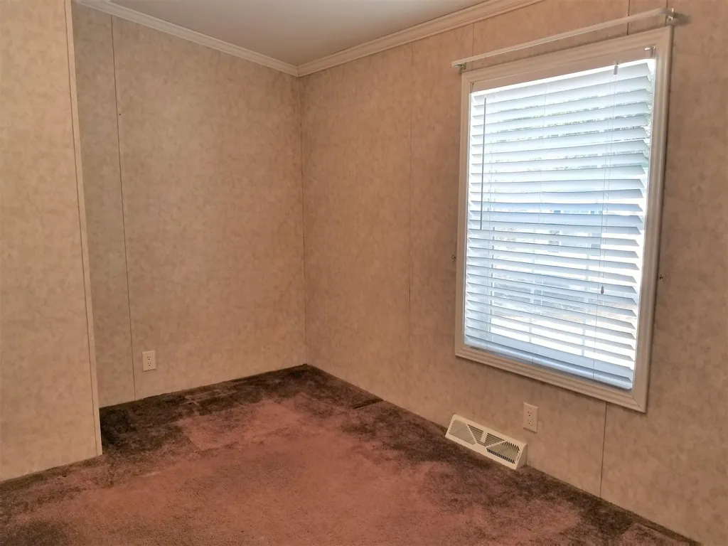 16 Rachael Place Claremont NH 03743
