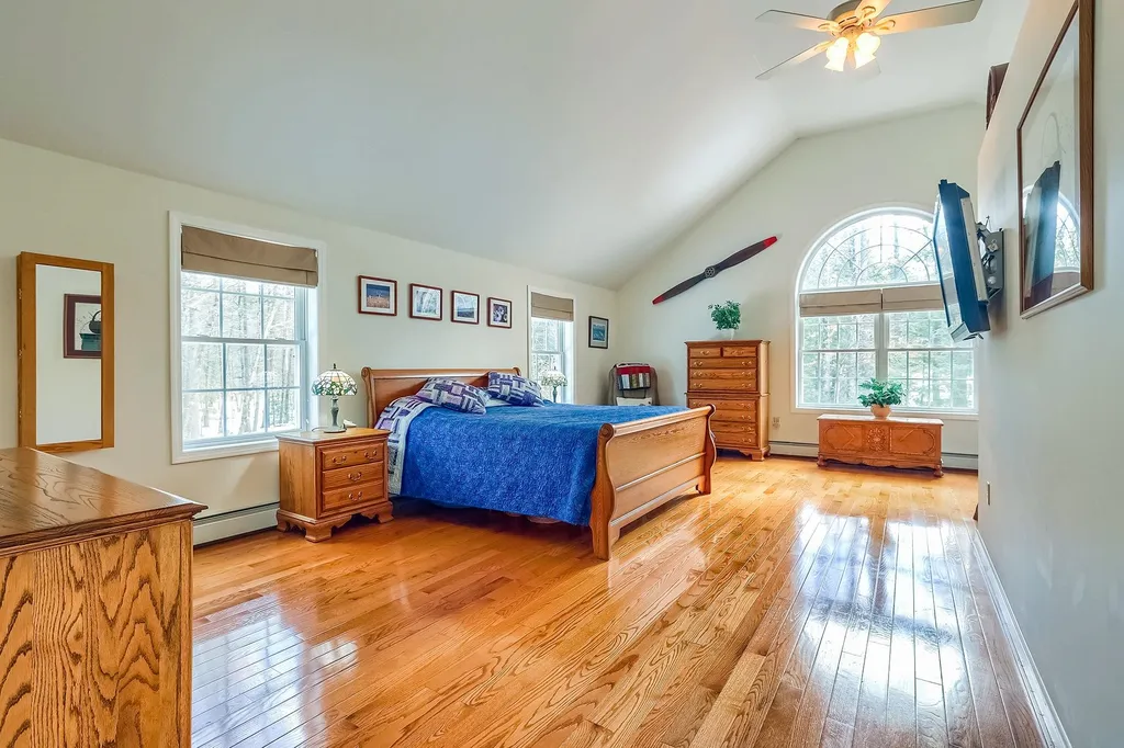 5 Arnold Drive Bow NH 03304