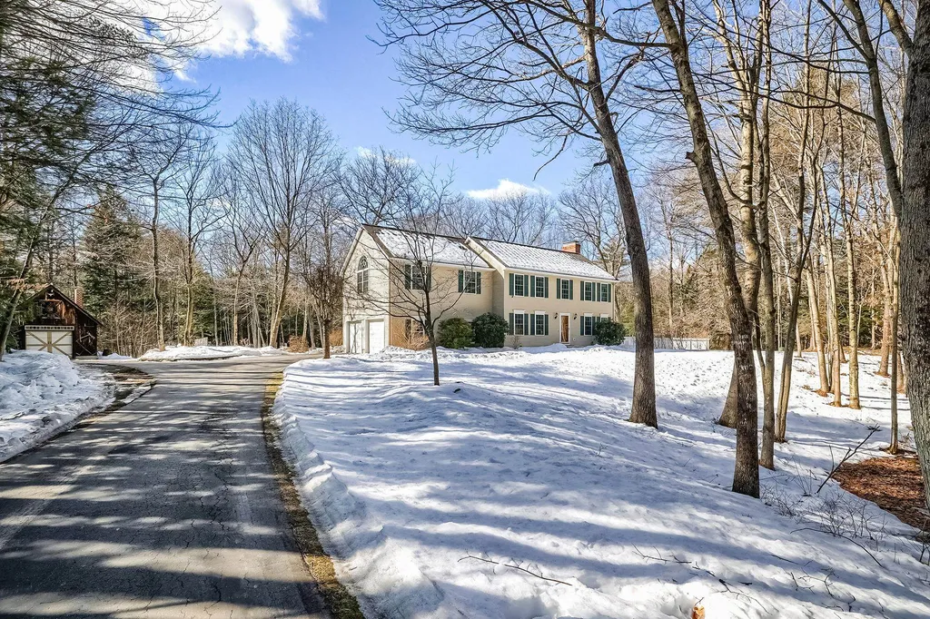 5 Arnold Drive Bow NH 03304
