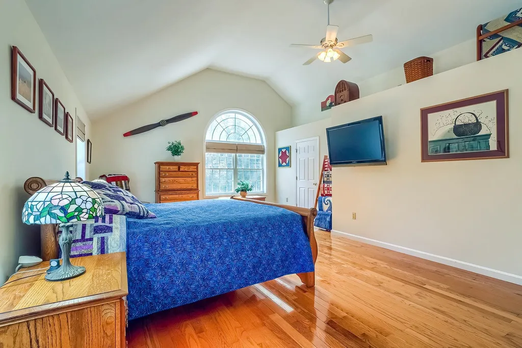 5 Arnold Drive Bow NH 03304