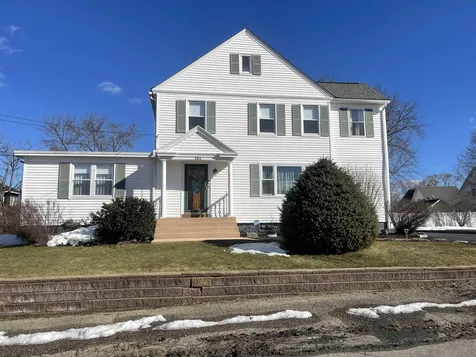 121 Forest Street Manchester NH 03102
