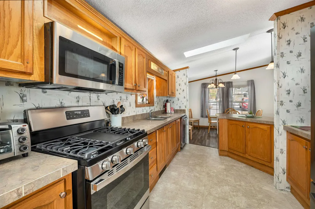 619 North Ashland Road Ashland NH 02317