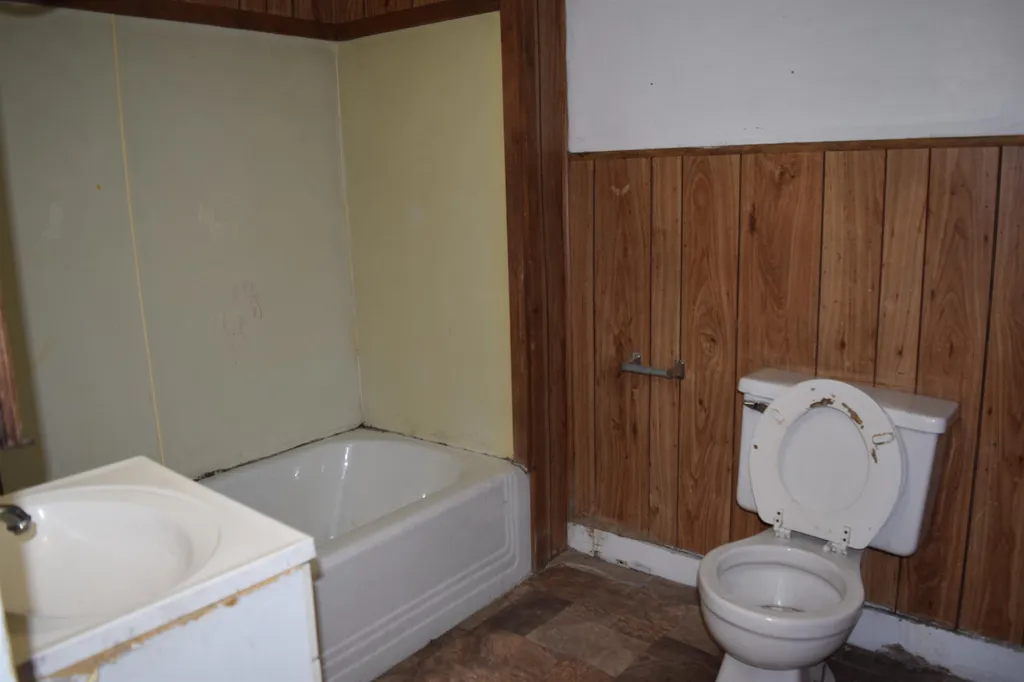 116 & 118 Washington Street Littleton NH 03561