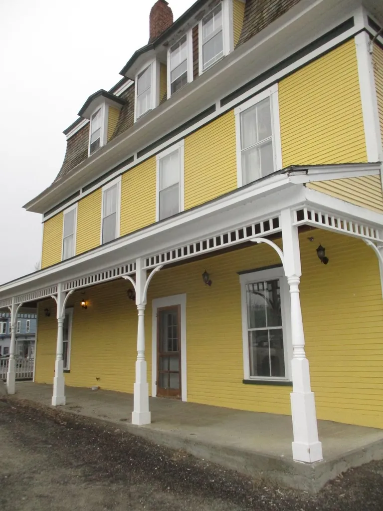 4 South Main Street Hardwick VT 05843