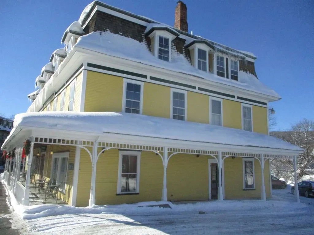 4 South Main Street Hardwick VT 05843