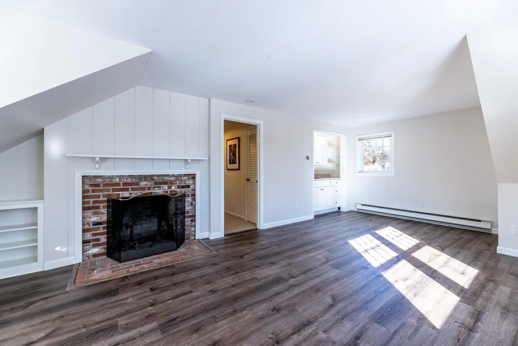 10 Oak Ridge Road Lebanon NH 03784