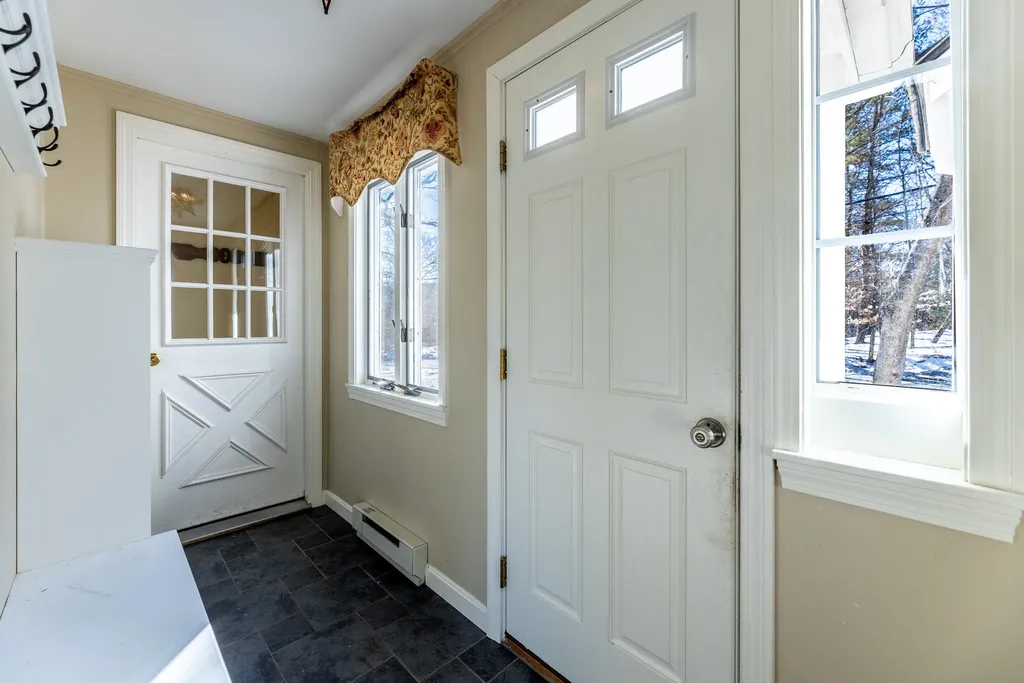 10 Oak Ridge Road Lebanon NH 03784