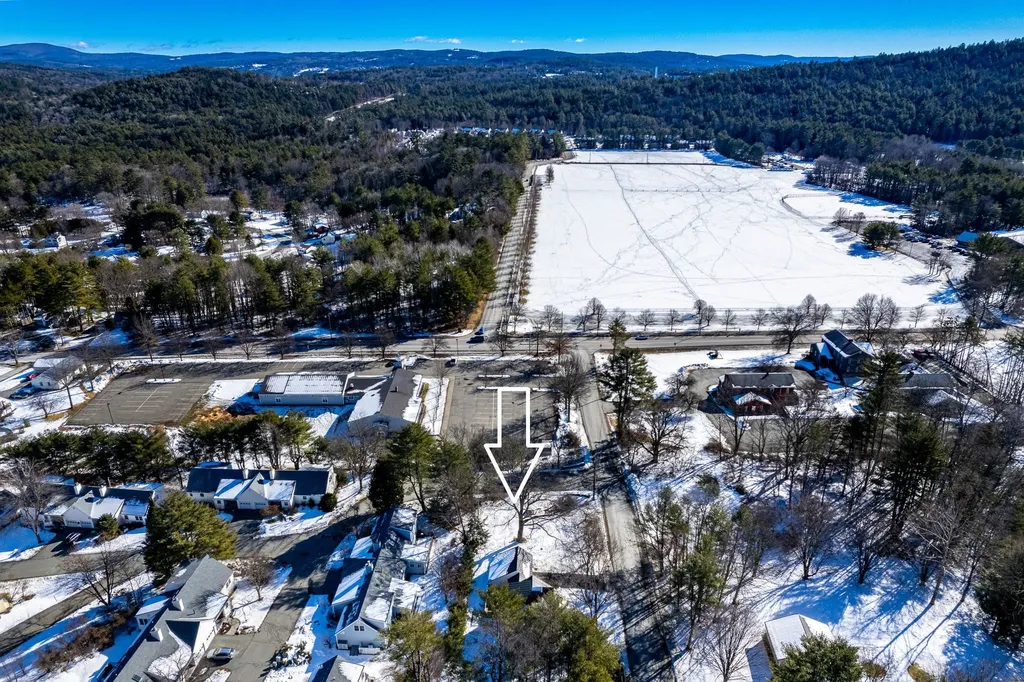 10 Oak Ridge Road Lebanon NH 03784