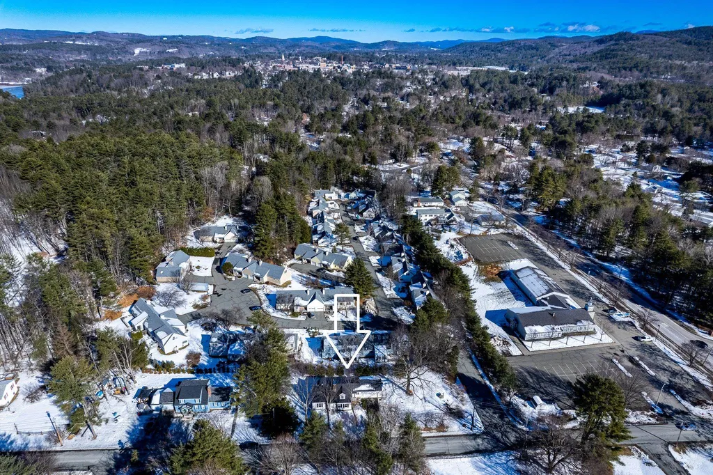 10 Oak Ridge Road Lebanon NH 03784