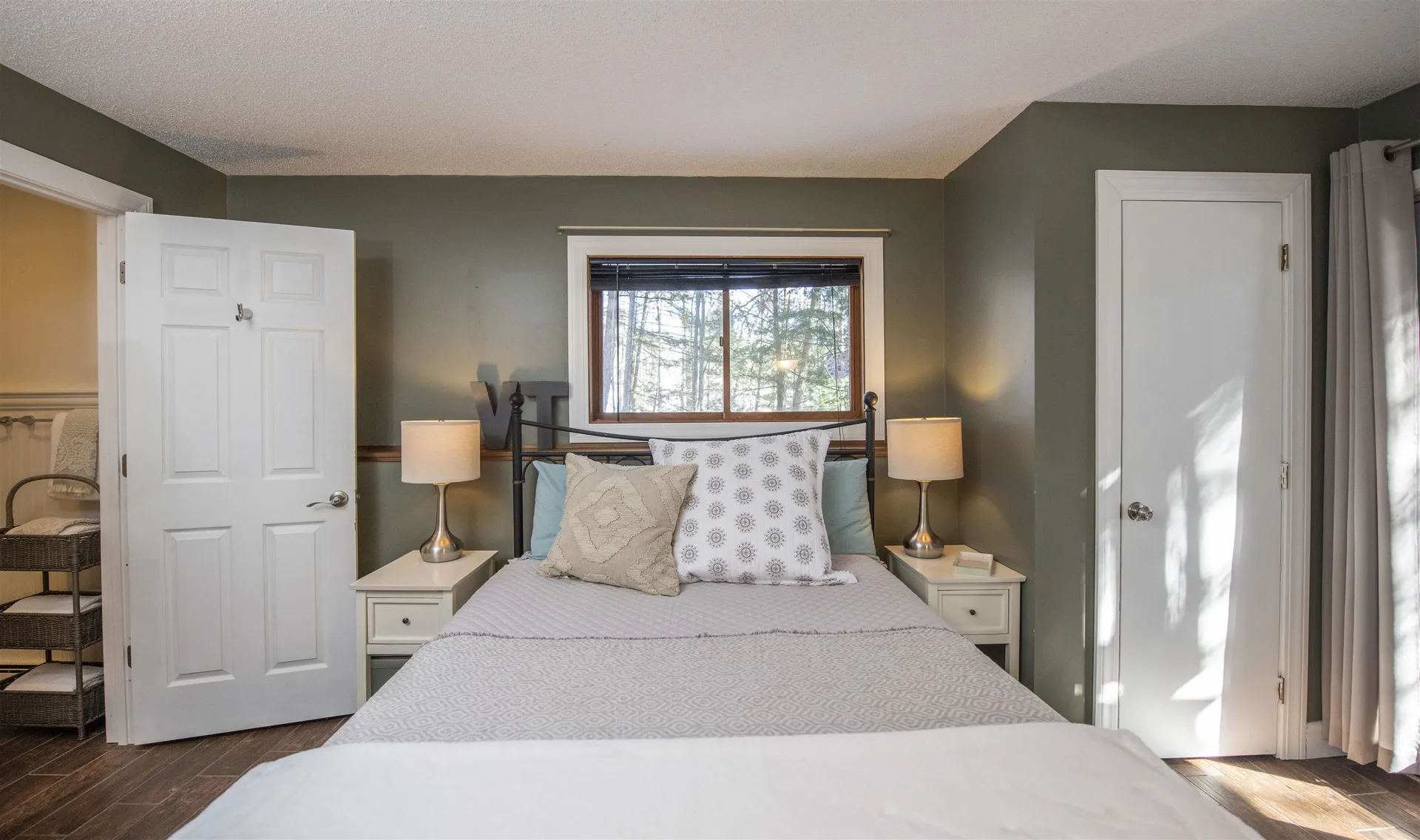 253 Old Quechee Road Hartford VT 05059