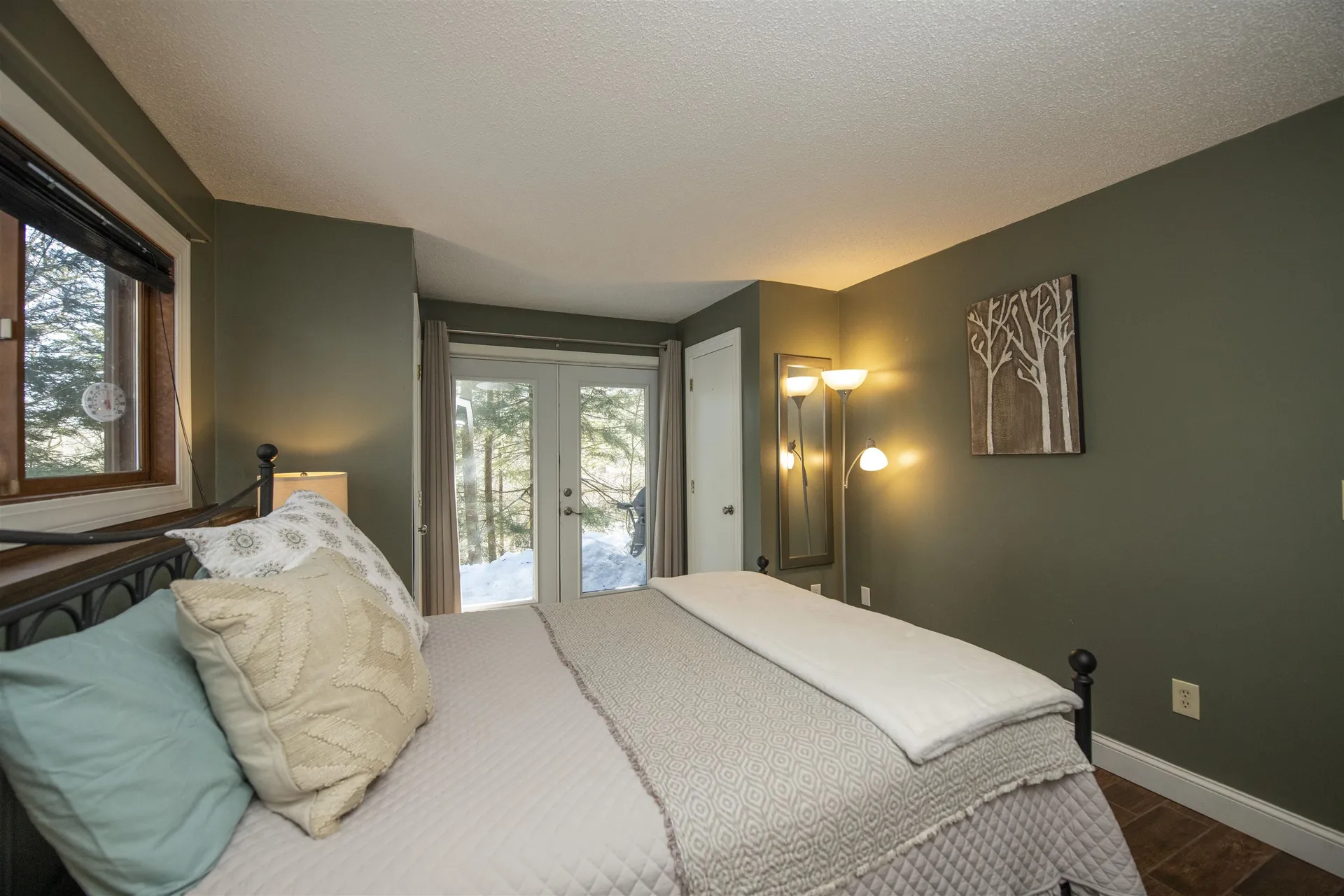 253 Old Quechee Road Hartford VT 05059