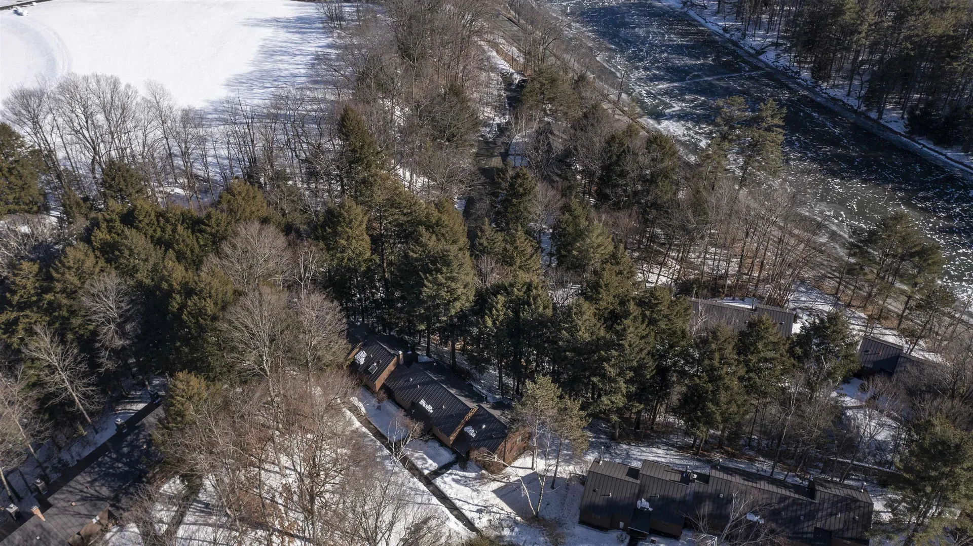 253 Old Quechee Road Hartford VT 05059