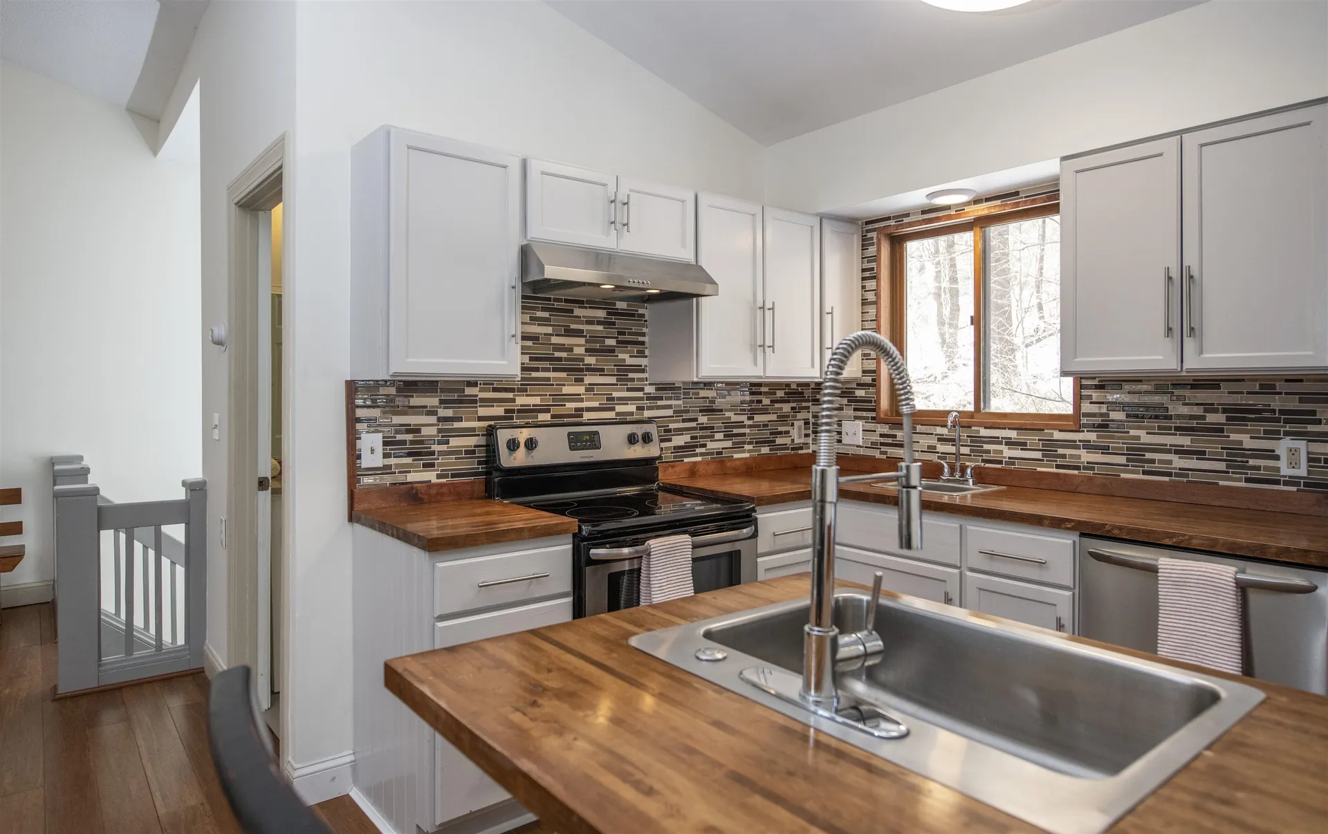 253 Old Quechee Road Hartford VT 05059