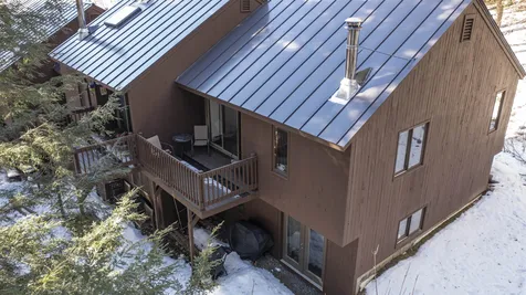 253 Old Quechee Road Hartford VT 05059