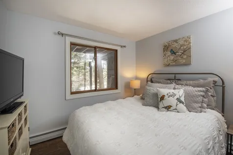 253 Old Quechee Road Hartford VT 05059
