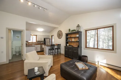 253 Old Quechee Road Hartford VT 05059