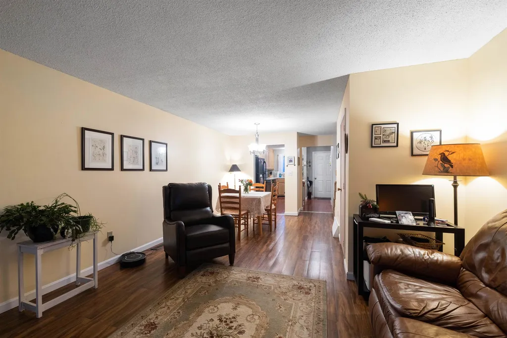 727 Fox Hollow Drive Hudson NH 03051