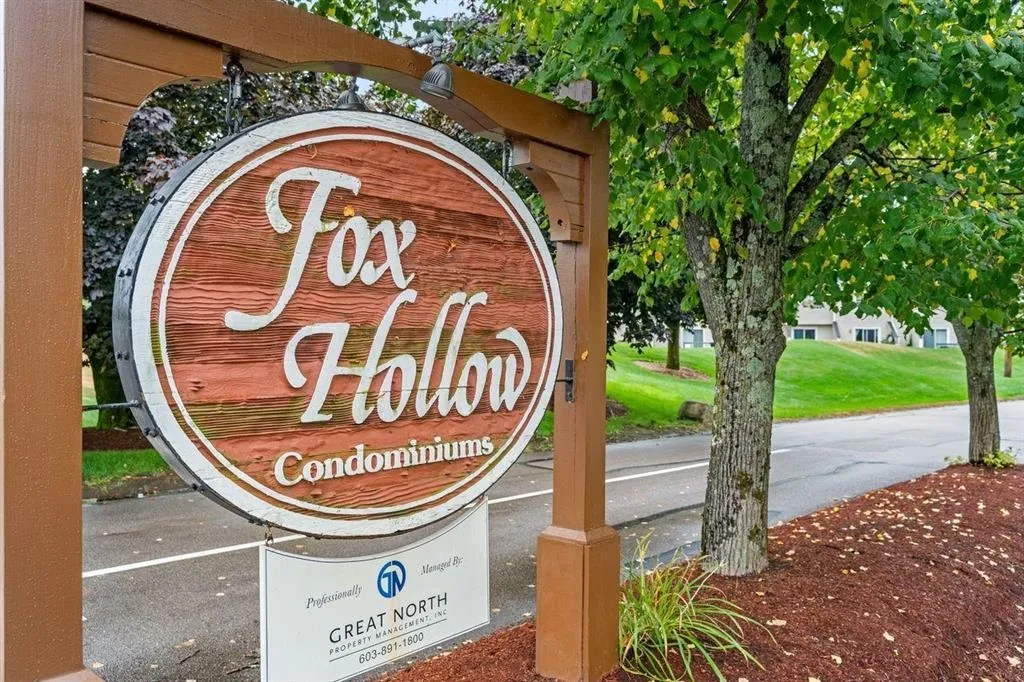 727 Fox Hollow Drive Hudson NH 03051