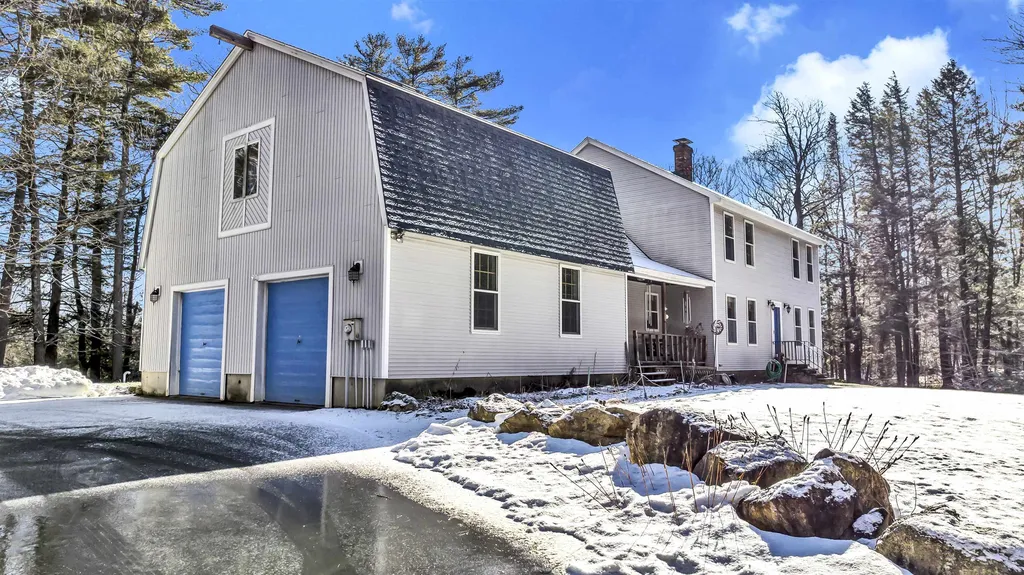 14 Hearthside Drive Barrington NH 03825