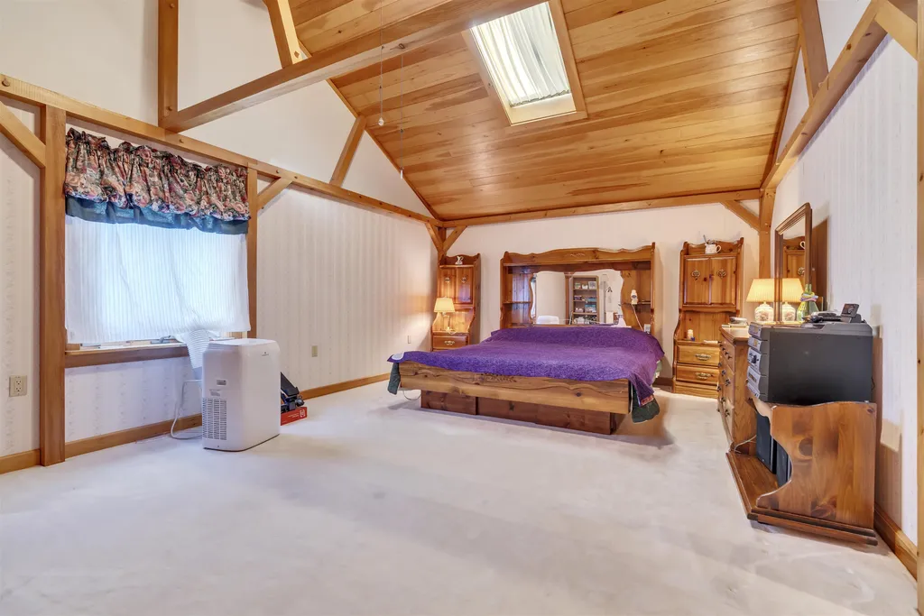 14 Hearthside Drive Barrington NH 03825