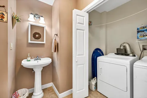 3 Abbey Lane Meredith NH 03253