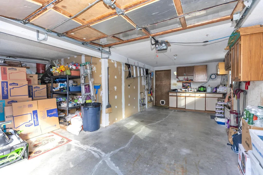 17 Northgate Drive Bedford NH 03110