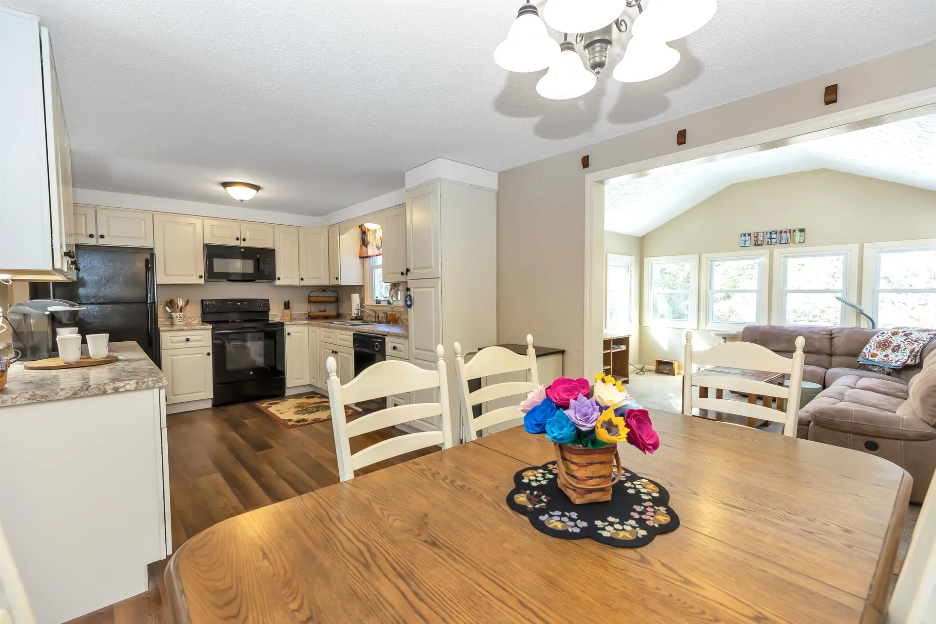 17 Northgate Drive Bedford NH 03110