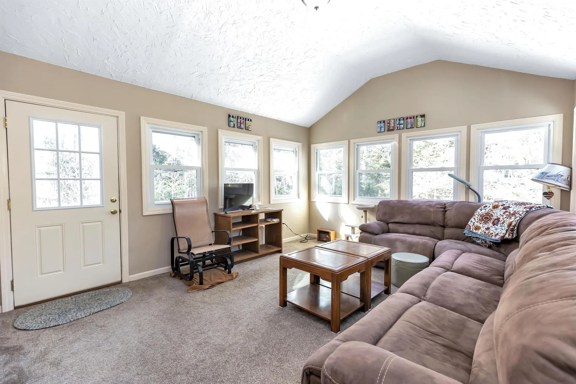 17 Northgate Drive Bedford NH 03110