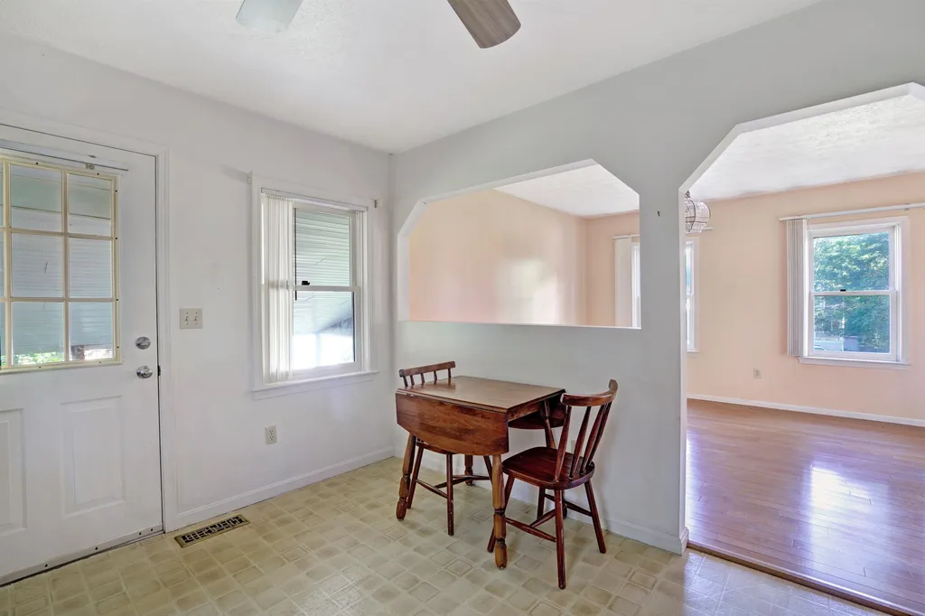 19 Lisbon Lane Nashua NH 03060