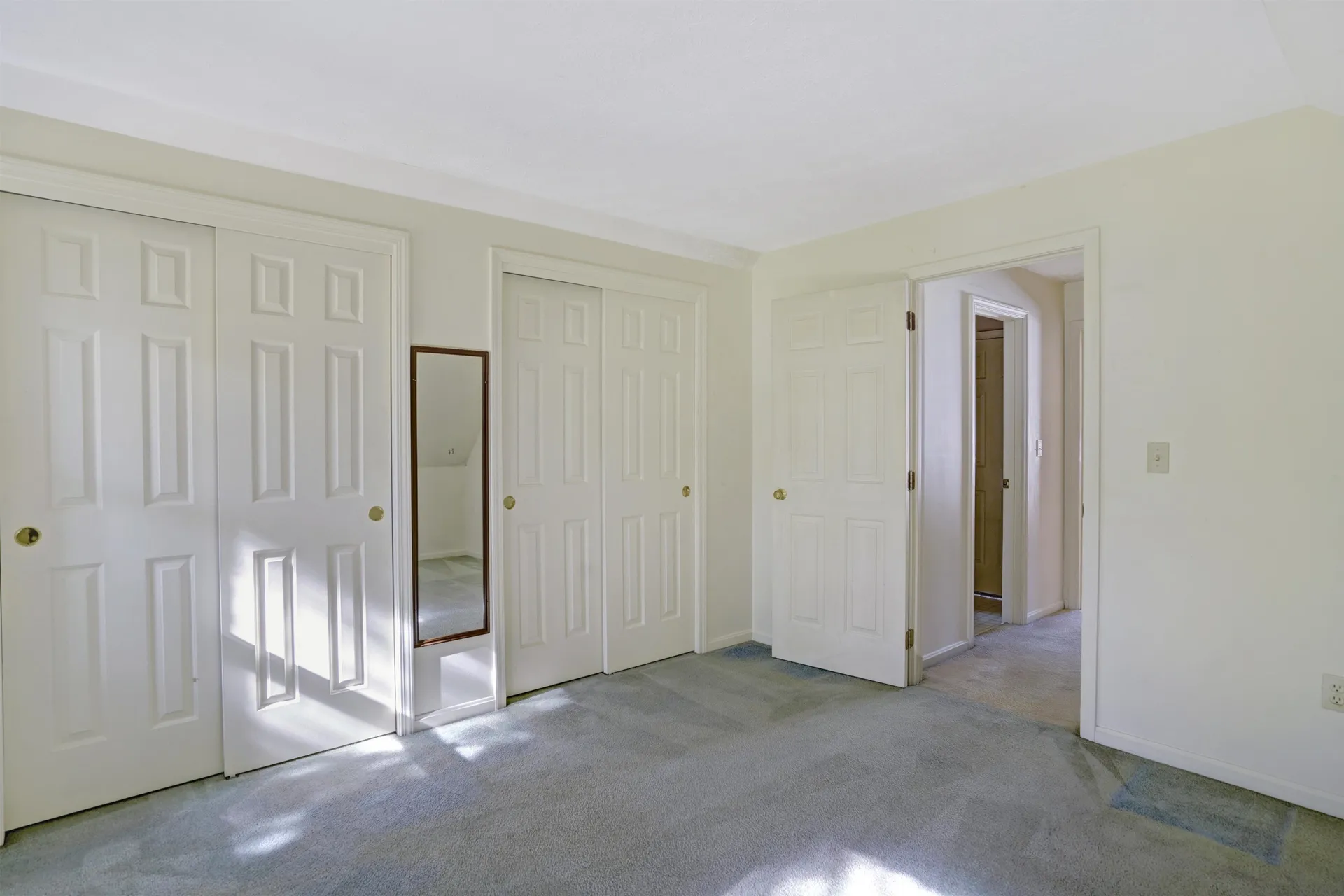 19 Lisbon Lane Nashua NH 03060