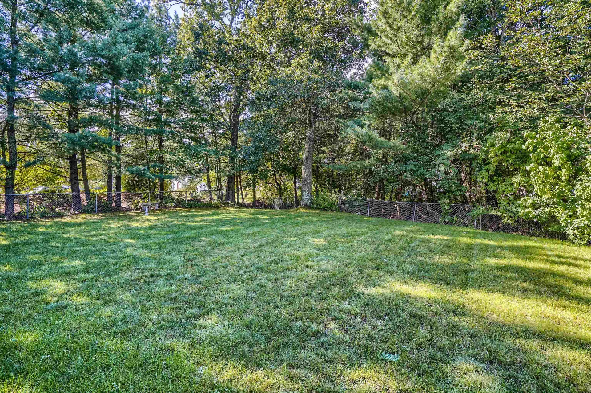 19 Lisbon Lane Nashua NH 03060