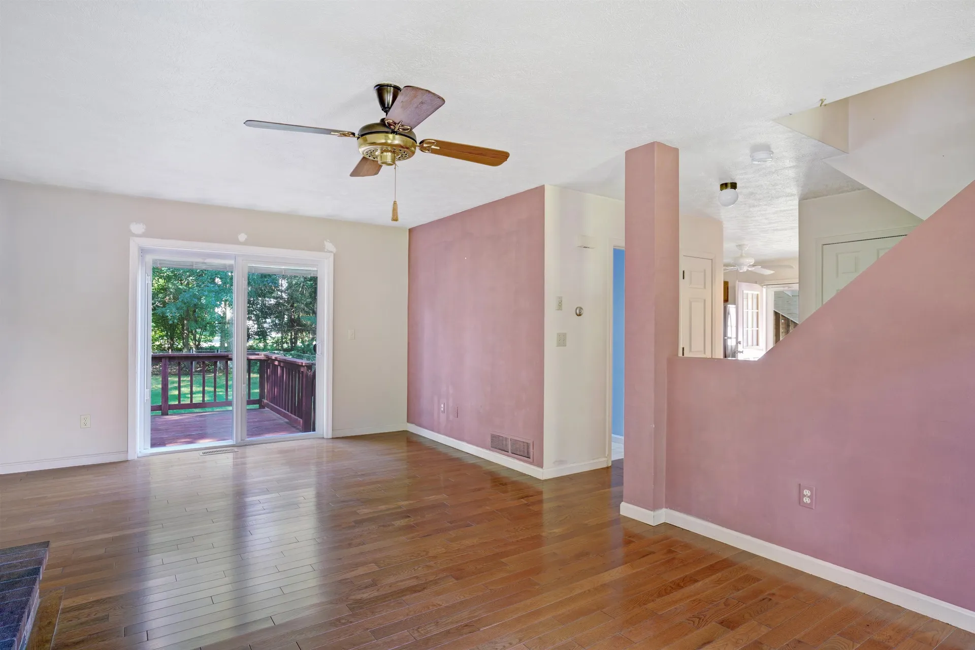 19 Lisbon Lane Nashua NH 03060