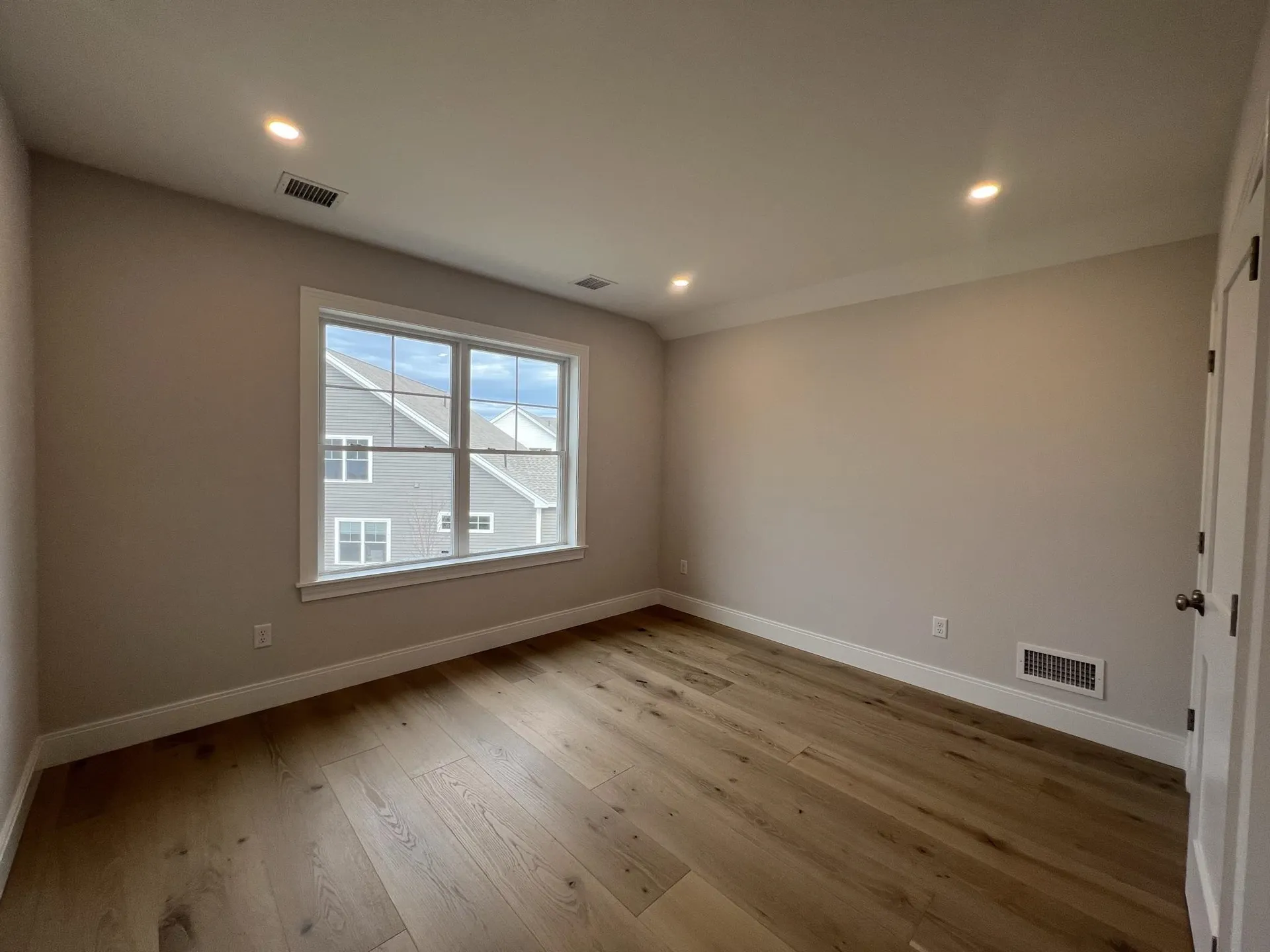 153 Sage Lane Portsmouth NH 03801