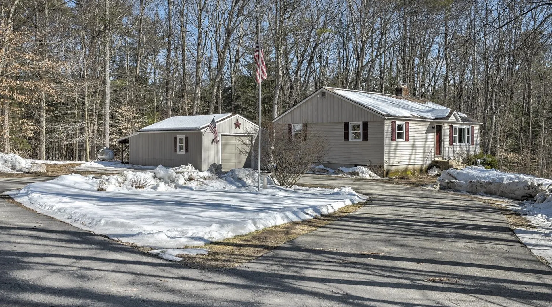 33 Howeville Road Fitzwilliam NH 03447