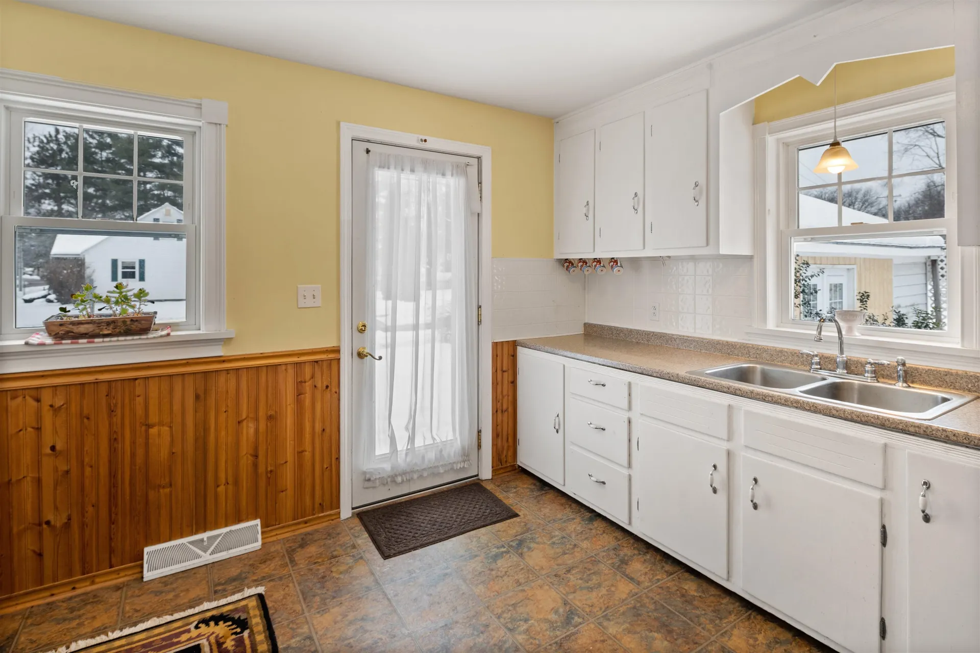 1999 North Avenue Burlington VT 05408