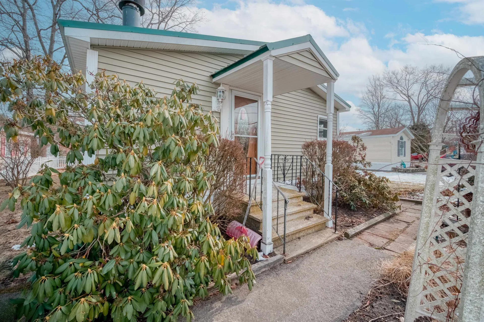 32 Lindenshire Avenue Exeter NH 03833