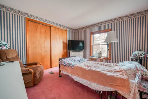 32 Lindenshire Avenue Exeter NH 03833