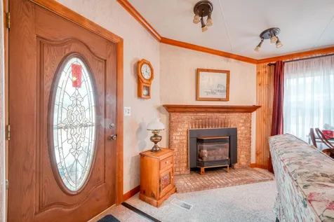 32 Lindenshire Avenue Exeter NH 03833
