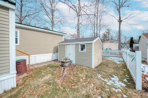32 Lindenshire Avenue Exeter NH 03833