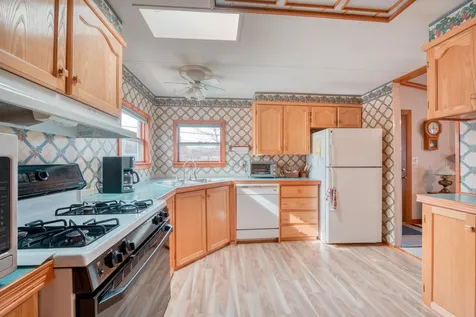 32 Lindenshire Avenue Exeter NH 03833