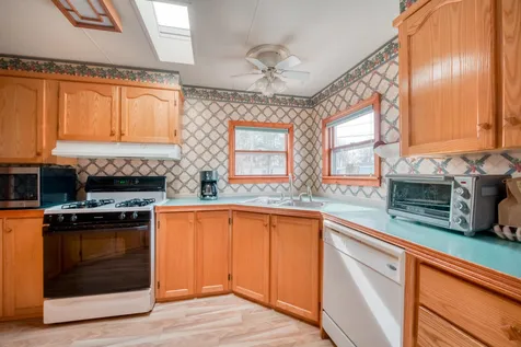 32 Lindenshire Avenue Exeter NH 03833