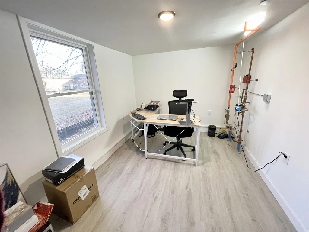 10 Sapphire Lane Nashua NH 03060