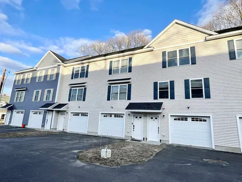 10 Sapphire Lane Nashua NH 03060