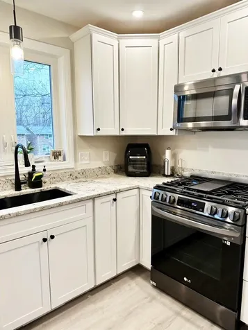10 Sapphire Lane Nashua NH 03060